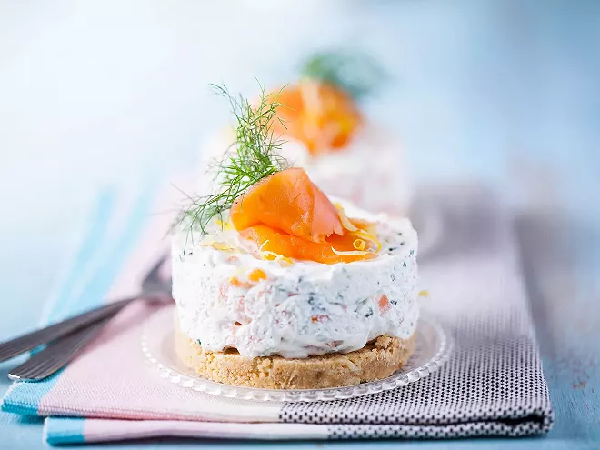 photo d'une Entrée Cheesecake au chèvre frais et à la truite fumée